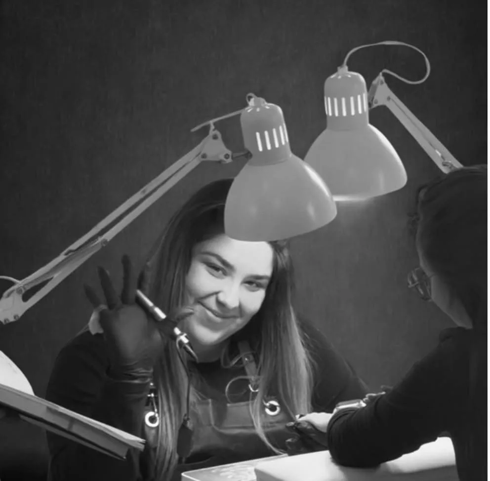 Valvanuz — Hair Station